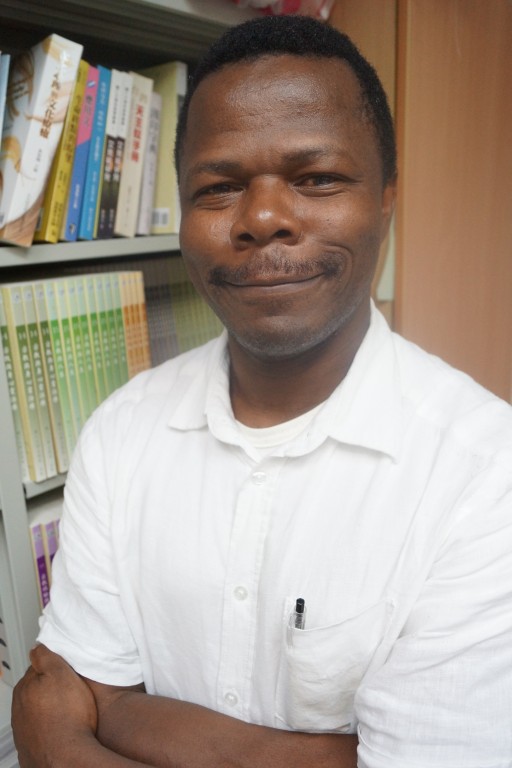 BATAIRWA KUBUYA Paulin 